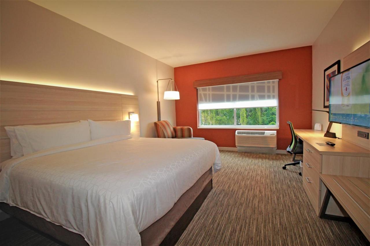 Holiday Inn Express & Suites Ocala By Ihg Exterior photo