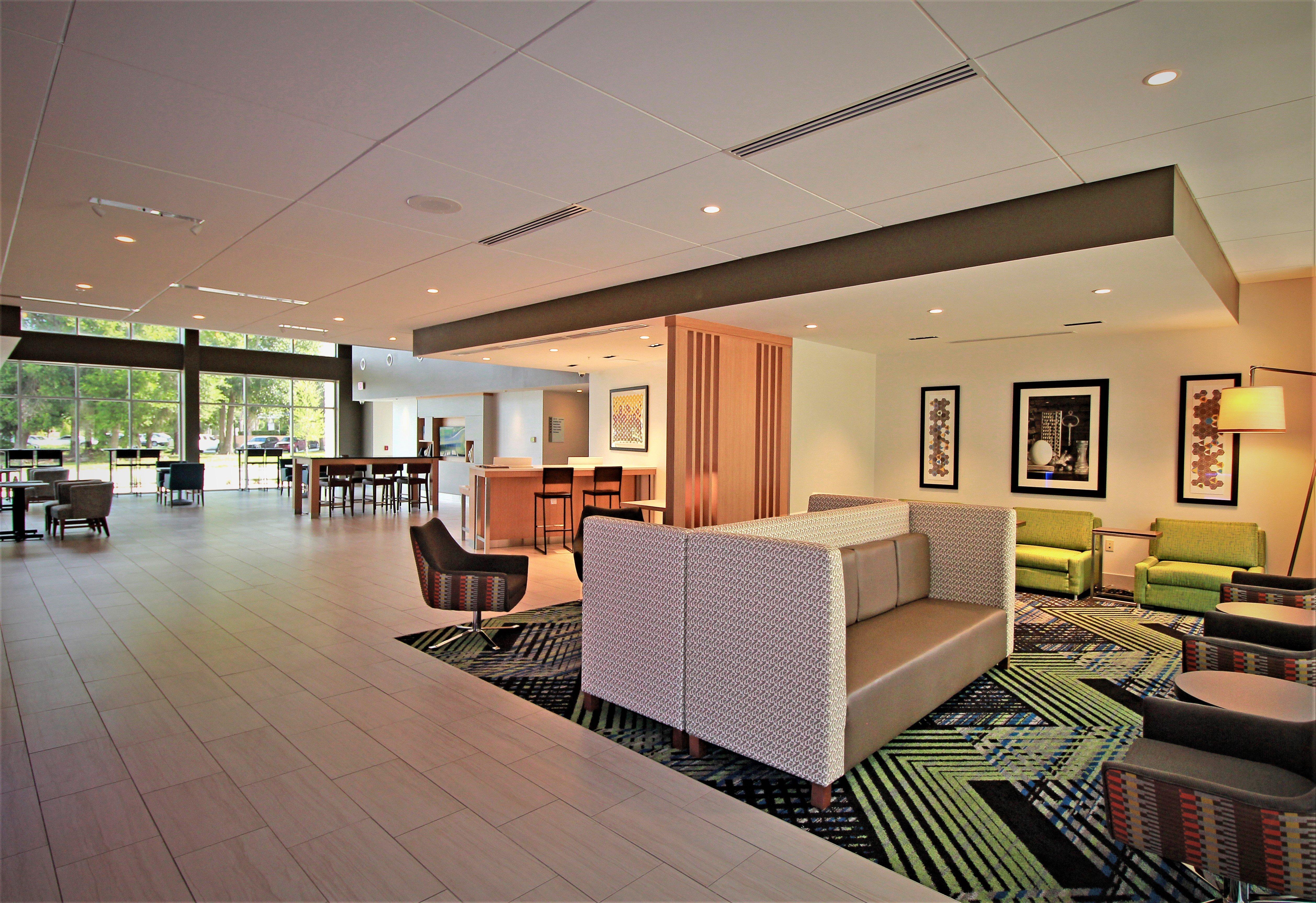 Holiday Inn Express & Suites Ocala By Ihg Exterior photo